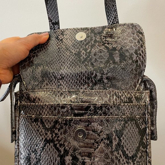 Guess Crossbody Patent Snakeskin Envelope Purse - Picture 4 of 11